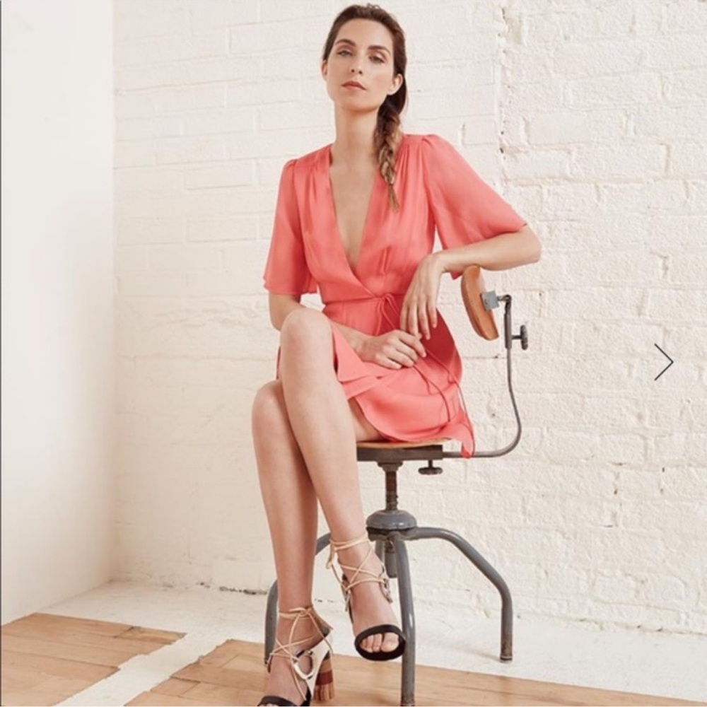 Reformation Women Mini Wrap Dress Coral/Peach Short Sleeves 100% Viscose size 4